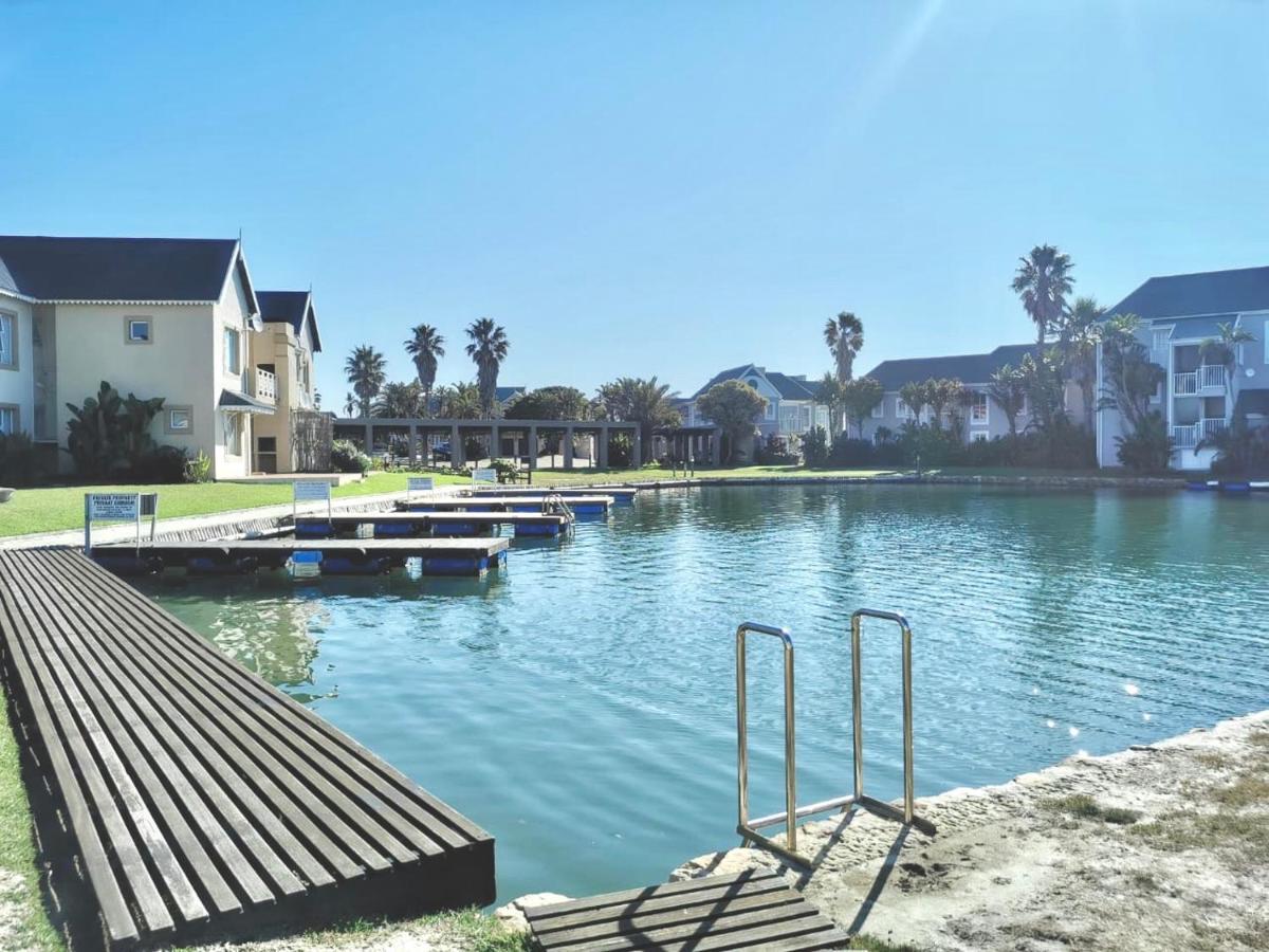 The Ark Guesthouse At Marina Martinique Jeffreys Bay Bagian luar foto