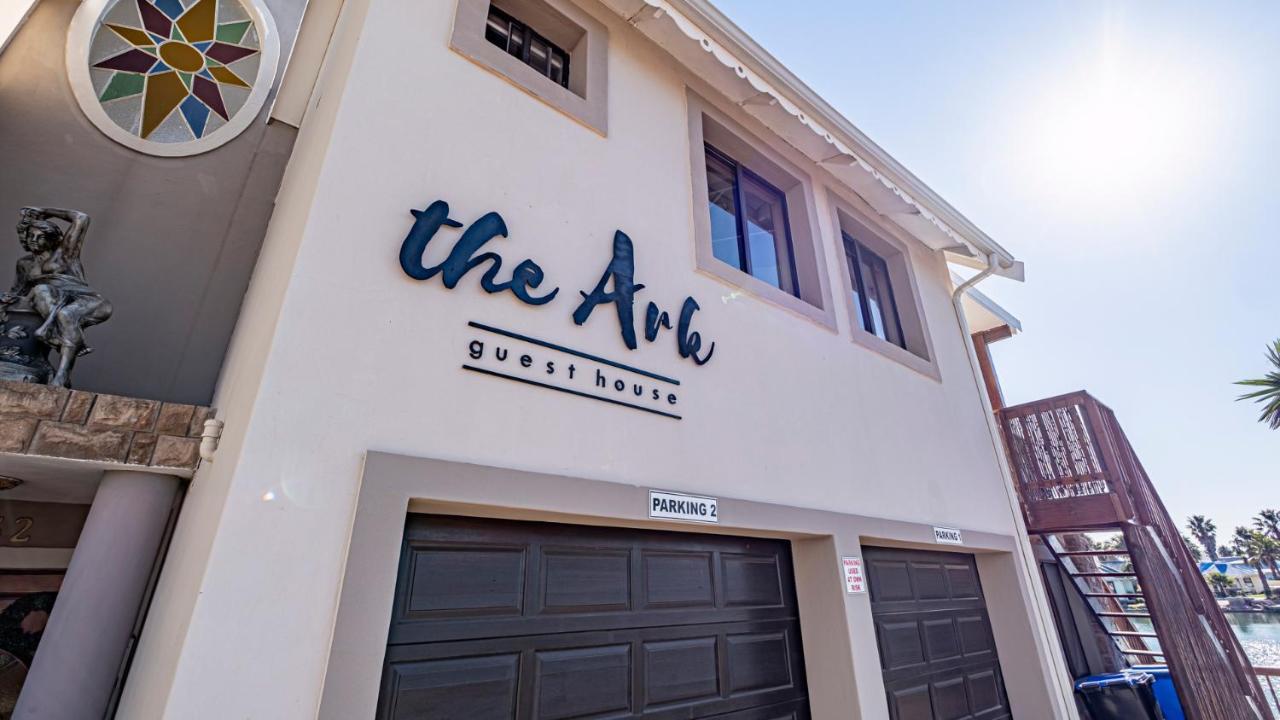 The Ark Guesthouse At Marina Martinique Jeffreys Bay Bagian luar foto