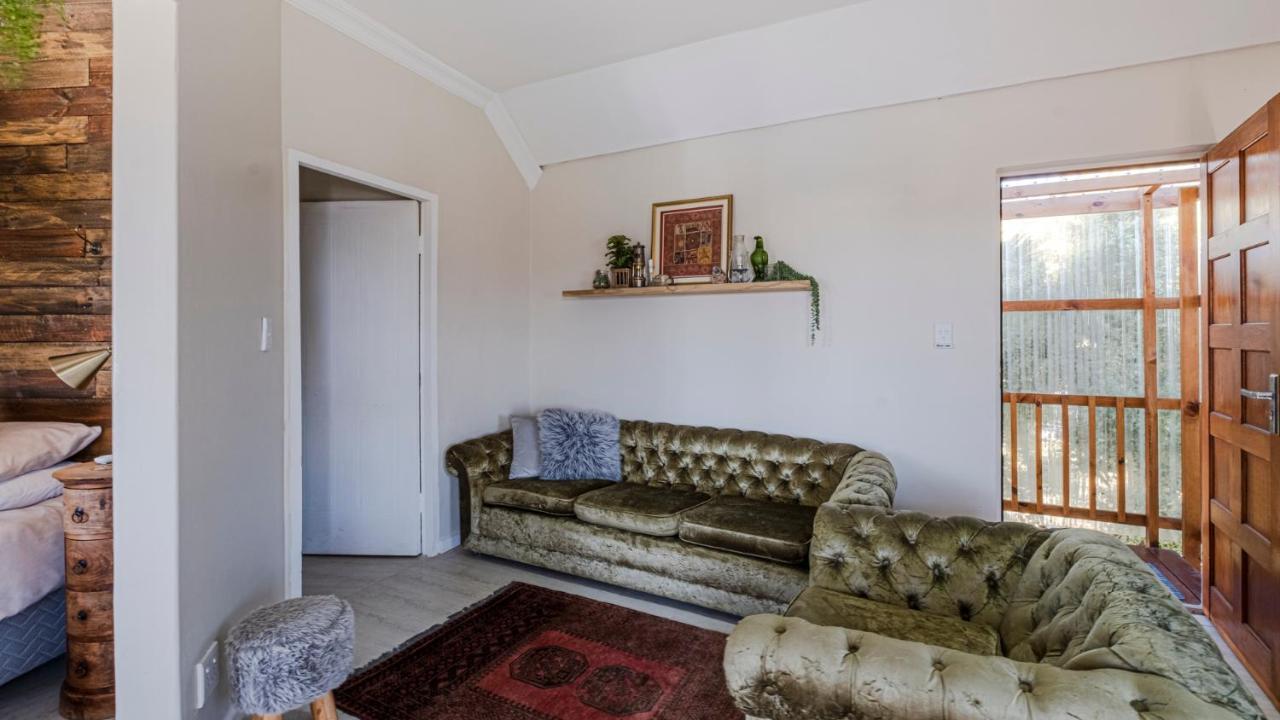 The Ark Guesthouse At Marina Martinique Jeffreys Bay Bagian luar foto