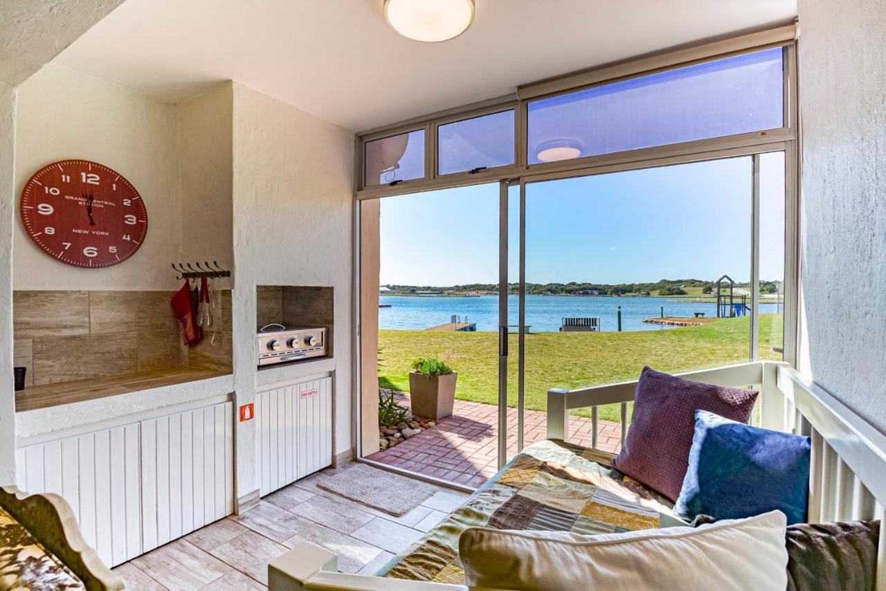 The Ark Guesthouse At Marina Martinique Jeffreys Bay Bagian luar foto