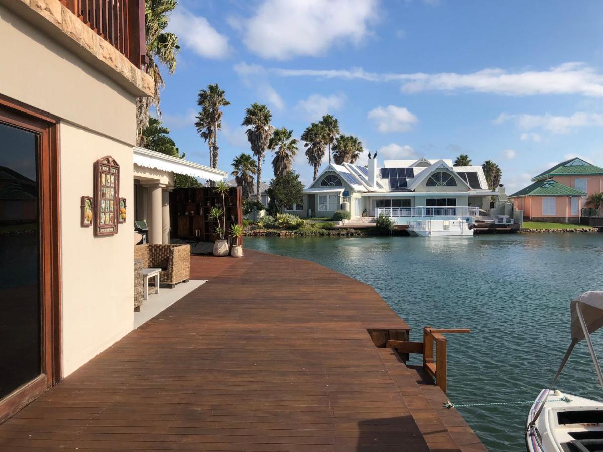 The Ark Guesthouse At Marina Martinique Jeffreys Bay Bagian luar foto